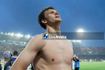 2024-05-18 - Giorgio Scalvini of Atalanta celebrates the victory - US LECCE VS ATALANTA BC - ITALIAN SERIE A - SOCCER