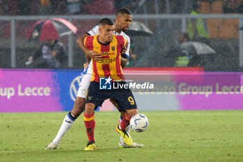 2024-05-18 - Nikola Krstovic of US Lecce in action against Isak Hien of Atalanta - US LECCE VS ATALANTA BC - ITALIAN SERIE A - SOCCER