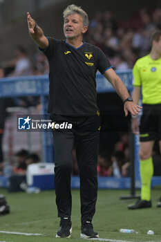 2024-05-20 - Marco Baroni coach of Hellas Verona FC gestures during the Serie A Match between US Salernitana 1919 vs Hellas Verona FC at Arechi Stadium - US SALERNITANA VS HELLAS VERONA FC - ITALIAN SERIE A - SOCCER