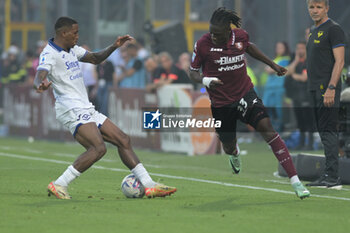 2024-05-20 - Juan Cabal of Hellas Verona FC competes for the ball with Loum Tchaouna of US Salernitana 1919 during the Serie A Match between US Salernitana 1919 vs Hellas Verona FC at Arechi Stadium - US SALERNITANA VS HELLAS VERONA FC - ITALIAN SERIE A - SOCCER