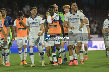 2024-05-20 - the Verona players celebrate their stay in Serie A at the end of the gala under the curve during the Serie A Match between US Salernitana 1919 vs Hellas Verona FC at Arechi Stadium - US SALERNITANA VS HELLAS VERONA FC - ITALIAN SERIE A - SOCCER