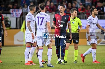 2024-05-23 - Cristiano Biraghi of ACF Fiorentina, Alessandro Deiola of Cagliari Calcio - CAGLIARI CALCIO VS ACF FIORENTINA - ITALIAN SERIE A - SOCCER