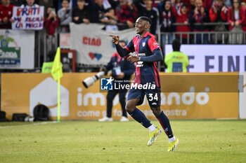 2024-05-23 - Kingstone Mutandwa of Cagliari Calcio, Esultanza, Joy After scoring goal, - CAGLIARI CALCIO VS ACF FIORENTINA - ITALIAN SERIE A - SOCCER