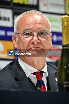 2024-05-23 - Tifosi, Fans, Supporters of Cagliari Calcio, Press Conference, Conferenza Stampa - CAGLIARI CALCIO VS ACF FIORENTINA - ITALIAN SERIE A - SOCCER