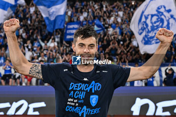 2024-05-26 - Empoli FC's midfielder Alberto Grassi celebrates the victory - EMPOLI FC VS AS ROMA - ITALIAN SERIE A - SOCCER