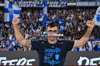 2024-05-26 - Empoli FC's midfielder Alberto Grassi celebrates the victory - EMPOLI FC VS AS ROMA - ITALIAN SERIE A - SOCCER