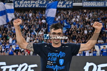 2024-05-26 - Empoli FC's midfielder Alberto Grassi celebrates the victory - EMPOLI FC VS AS ROMA - ITALIAN SERIE A - SOCCER