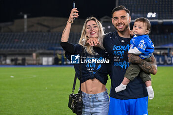 2024-05-26 - Empoli FC's defender Giuseppe Pezzella celebrates the victory with his family - EMPOLI FC VS AS ROMA - ITALIAN SERIE A - SOCCER