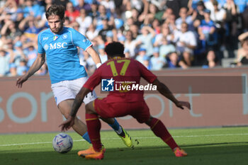 2024-05-26 - Khvicha Kvaratskhelia of SSC Napoli in action during the Serie A Match between SSC Napoli vs US Lecce at Diego Armando Maradona Stadium - SSC NAPOLI VS US LECCE - ITALIAN SERIE A - SOCCER