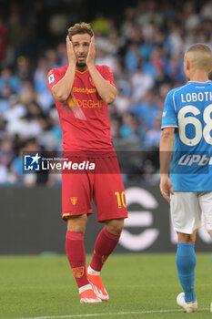 2024-05-26 - Remi Oudin of US Lecce gestures during the Serie A Match between SSC Napoli vs US Lecce at Diego Armando Maradona Stadium - SSC NAPOLI VS US LECCE - ITALIAN SERIE A - SOCCER