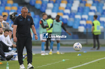 2024-05-26 - Francesco Calzona of SSC Napoli gestures during the Serie A Match between SSC Napoli vs US Lecce at Diego Armando Maradona Stadium - SSC NAPOLI VS US LECCE - ITALIAN SERIE A - SOCCER