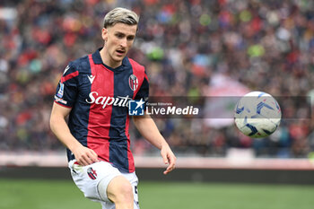 2024-04-01 - Alexis Saelemaekers (Bologna FC) in action - BOLOGNA FC VS US SALERNITANA - ITALIAN SERIE A - SOCCER