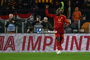 2024-01-20 - Romelu Lukaku of A.S. Roma celebrates after scoring 1-0 during the 21th day of the Serie A Championship between A.S. Roma vs Hellas Verona F.C., 20 January, 2024 at the Olympic Stadium in Rome, Italy. - AS ROMA VS HELLAS VERONA FC - ITALIAN SERIE A - SOCCER