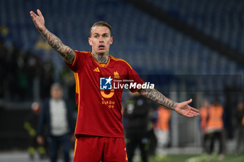 2024-01-20 - Rick Karsdorp of A.S. Roma during the 21th day of the Serie A Championship between A.S. Roma vs Hellas Verona F.C., 20 January, 2024 at the Olympic Stadium in Rome, Italy. - AS ROMA VS HELLAS VERONA FC - ITALIAN SERIE A - SOCCER