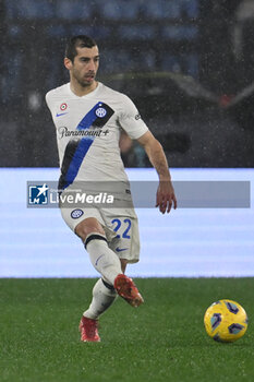 2024-02-10 - Henrikh Mkhitaryan of F.C. Inter during the 24th day of the Serie A Championship between A.S. Roma vs F.C. Inter, 10 February, 2024 at the Olympic Stadium in Rome, Italy. - AS ROMA VS INTER - FC INTERNAZIONALE - ITALIAN SERIE A - SOCCER