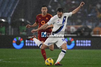 2024-02-10 - Matteo Darmian of F.C. Inter during the 24th day of the Serie A Championship between A.S. Roma vs F.C. Inter, 10 February, 2024 at the Olympic Stadium in Rome, Italy. - AS ROMA VS INTER - FC INTERNAZIONALE - ITALIAN SERIE A - SOCCER