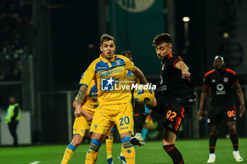 2024-02-18 - Stephan El Shaarawy of A.S. Roma and Pol Lirola of Frosinone Calcio - FROSINONE CALCIO VS AS ROMA - ITALIAN SERIE A - SOCCER