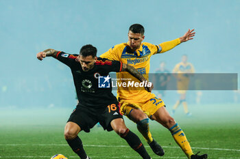 2024-02-18 - Leandro Paredes of AS Roma and Luca Mazzitelli of Frosinone Calcio - FROSINONE CALCIO VS AS ROMA - ITALIAN SERIE A - SOCCER