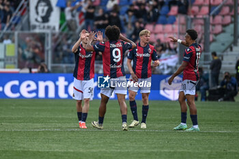 2024-04-28 - Alexis Saelemaekers (Bologna Fc) celebrated by his teammate after his goal - BOLOGNA FC VS UDINESE CALCIO - ITALIAN SERIE A - SOCCER