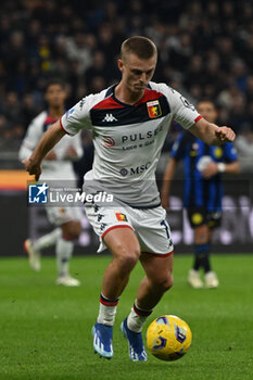 2024-03-04 - Albert Gudmundsson of Genoa CFC during the Italian Serie A football match between Inter FC Internazionale and Genoa CFC on 4 of March 2024 at Giuseppe Meazza San Siro Siro stadium in Milan, Italy. Photo Tiziano Ballabio - INTER - FC INTERNAZIONALE VS GENOA CFC - ITALIAN SERIE A - SOCCER