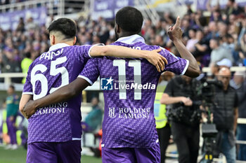 2024-04-15 - ACF Fiorentina's midfielder Jonathan Ikone celebrates after scoring a goal with ACF Fiorentina's defender Fabiano Parisi - ACF FIORENTINA VS GENOA CFC - ITALIAN SERIE A - SOCCER
