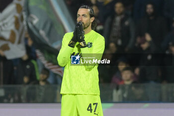 2024-04-05 - Andrea Consigli of U.S. Sassuolo look during Serie A between US Salernitana 1919 vs US Sassuolo at Arechi Stadium - US SALERNITANA VS US SASSUOLO - ITALIAN SERIE A - SOCCER