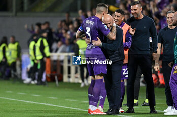 2024-05-17 - ACF Fiorentina's defender Cristiano Biraghi celebrates after scoring a goal with ACF Fiorentina's coach Vincenzo Italiano - ACF FIORENTINA VS SSC NAPOLI - ITALIAN SERIE A - SOCCER