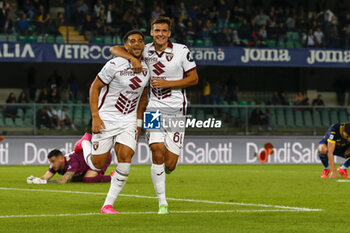 2024-09-20 - Ché Adams of Torino FC celebrates after scoring during Hellas Verona FC vs Torino FC , 5° Serie A Enilive 2024-25 game at Marcantonio Bentegodi Stadium in Verona (VR), Italy, on September 20, 2024. - HELLAS VERONA FC VS TORINO FC - ITALIAN SERIE A - SOCCER