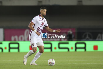 2024-09-20 - Adam Masina of Torino FC play the ball during Hellas Verona FC vs Torino FC , 5° Serie A Enilive 2024-25 game at Marcantonio Bentegodi Stadium in Verona (VR), Italy, on September 20, 2024. - HELLAS VERONA FC VS TORINO FC - ITALIAN SERIE A - SOCCER