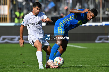 2024-10-20 - Empoli FC's midfielder Tino Anjorin against SSC Napoli's forward Giovanni Simeone - EMPOLI FC VS SSC NAPOLI - ITALIAN SERIE A - SOCCER