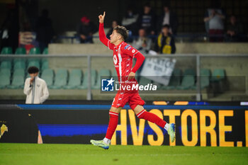 2024-10-21 - Alessandro Bianco (AC Monza) celebrates the goal - HELLAS VERONA FC VS AC MONZA - ITALIAN SERIE A - SOCCER