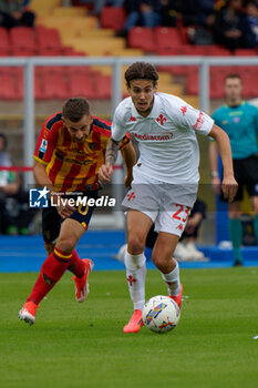 2024-10-20 - Andrea Colpani of Fiorentina in action against Ylber Ramadani of US Lecce - US LECCE VS ACF FIORENTINA - ITALIAN SERIE A - SOCCER