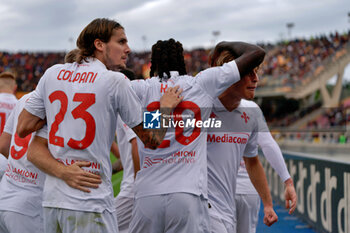 2024-10-20 - Players of Fiorentina celebrates after scoring a goal - US LECCE VS ACF FIORENTINA - ITALIAN SERIE A - SOCCER