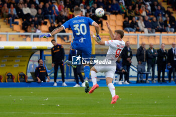 2024-10-20 - Wladimiro Falcone of US Lecce in action against Lucas Beltran of Fiorentina - US LECCE VS ACF FIORENTINA - ITALIAN SERIE A - SOCCER