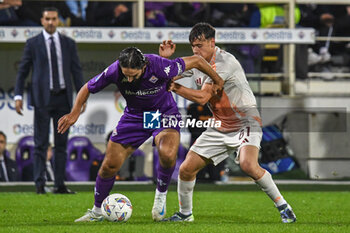 2024-10-27 - Yacine Adli (Fiorentina) hampered by Niccolo Pisilli (Roma) - ACF FIORENTINA VS AS ROMA - ITALIAN SERIE A - SOCCER