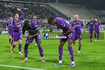 2024-10-27 - Chrisian Kouame' (Fiorentina) celebrates with teammates after scoring the 5-1 goal - ACF FIORENTINA VS AS ROMA - ITALIAN SERIE A - SOCCER