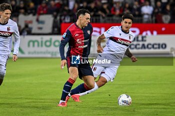 2024-10-29 - Nadir Zortea of Cagliari Calcio - CAGLIARI CALCIO VS BOLOGNA FC - ITALIAN SERIE A - SOCCER