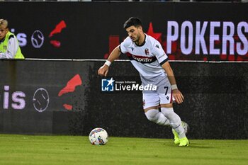 2024-10-29 - Ricardo Orsolini of Bologna FC - CAGLIARI CALCIO VS BOLOGNA FC - ITALIAN SERIE A - SOCCER