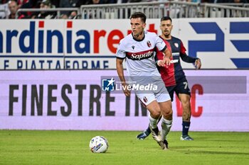 2024-10-29 - Nikola Moro of Bologna FC - CAGLIARI CALCIO VS BOLOGNA FC - ITALIAN SERIE A - SOCCER