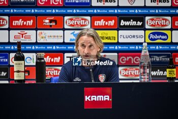 2024-10-29 - Davide Nicola Mister of Cagliari Calcio, Conferenza Stampa, Press Conference - CAGLIARI CALCIO VS BOLOGNA FC - ITALIAN SERIE A - SOCCER