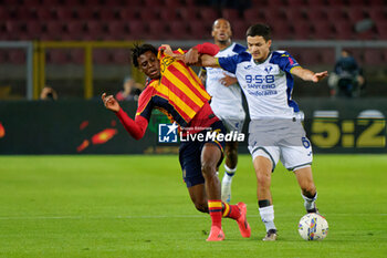 2024-10-29 - Patrick Dorgu of US Lecce in action against Reda Belahyane of Hellas Verona - US LECCE VS HELLAS VERONA FC - ITALIAN SERIE A - SOCCER