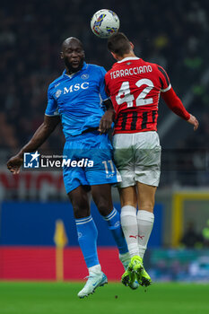 2024-10-29 - Filippo Terracciano of AC Milan competes for the ball with Romelu Lukaku of SSC Napoli during Serie A 2024/25 football match between AC Milan and SSC Napoli at San Siro Stadium - AC MILAN VS SSC NAPOLI - ITALIAN SERIE A - SOCCER