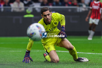 2024-10-29 - Alex Meret of SSC Napoli seen in action during Serie A 2024/25 football match between AC Milan and SSC Napoli at San Siro Stadium - AC MILAN VS SSC NAPOLI - ITALIAN SERIE A - SOCCER