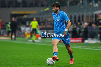 2024-10-29 - Khvicha Kvaratskhelia of SSC Napoli seen in action during Serie A 2024/25 football match between AC Milan and SSC Napoli at San Siro Stadium - AC MILAN VS SSC NAPOLI - ITALIAN SERIE A - SOCCER