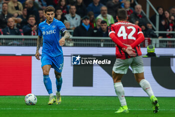 2024-10-29 - Giovanni Di Lorenzo of SSC Napoli seen in action during Serie A 2024/25 football match between AC Milan and SSC Napoli at San Siro Stadium - AC MILAN VS SSC NAPOLI - ITALIAN SERIE A - SOCCER