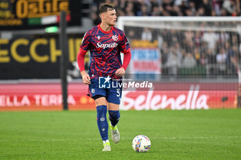 2024-11-02 - Sam Beukema (Bologna Fc) in action - BOLOGNA FC VS US LECCE - ITALIAN SERIE A - SOCCER