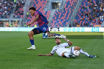 2024-11-02 - Pierotti Santiago (Us Lecce) in action on Dan Ndoye (Bologna Fc) - BOLOGNA FC VS US LECCE - ITALIAN SERIE A - SOCCER