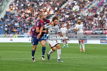 2024-11-02 - Lorenzo De Silvestri (Bologna Fc) and Antonino Gallo (Us Lecce) fighting for the ball - BOLOGNA FC VS US LECCE - ITALIAN SERIE A - SOCCER