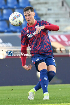 2024-11-02 - Sam Beukema (Bologna Fc) in aciton - BOLOGNA FC VS US LECCE - ITALIAN SERIE A - SOCCER