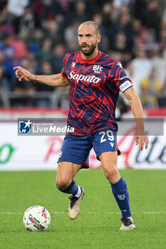 2024-11-02 - Lorenzo De Silvestri (Bologna Fc) in action - BOLOGNA FC VS US LECCE - ITALIAN SERIE A - SOCCER